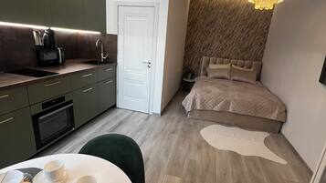 Appartement Classique, vue jardin | Rideaux occultants, fer et planche Ă repasser