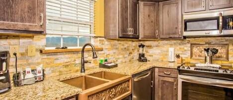 Fridge, microwave, stovetop, dishwasher