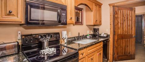 Refrigerador, microondas, parrilla de estufa y lavavajillas