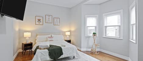 3 bedrooms, iron/ironing board, free WiFi, bed sheets