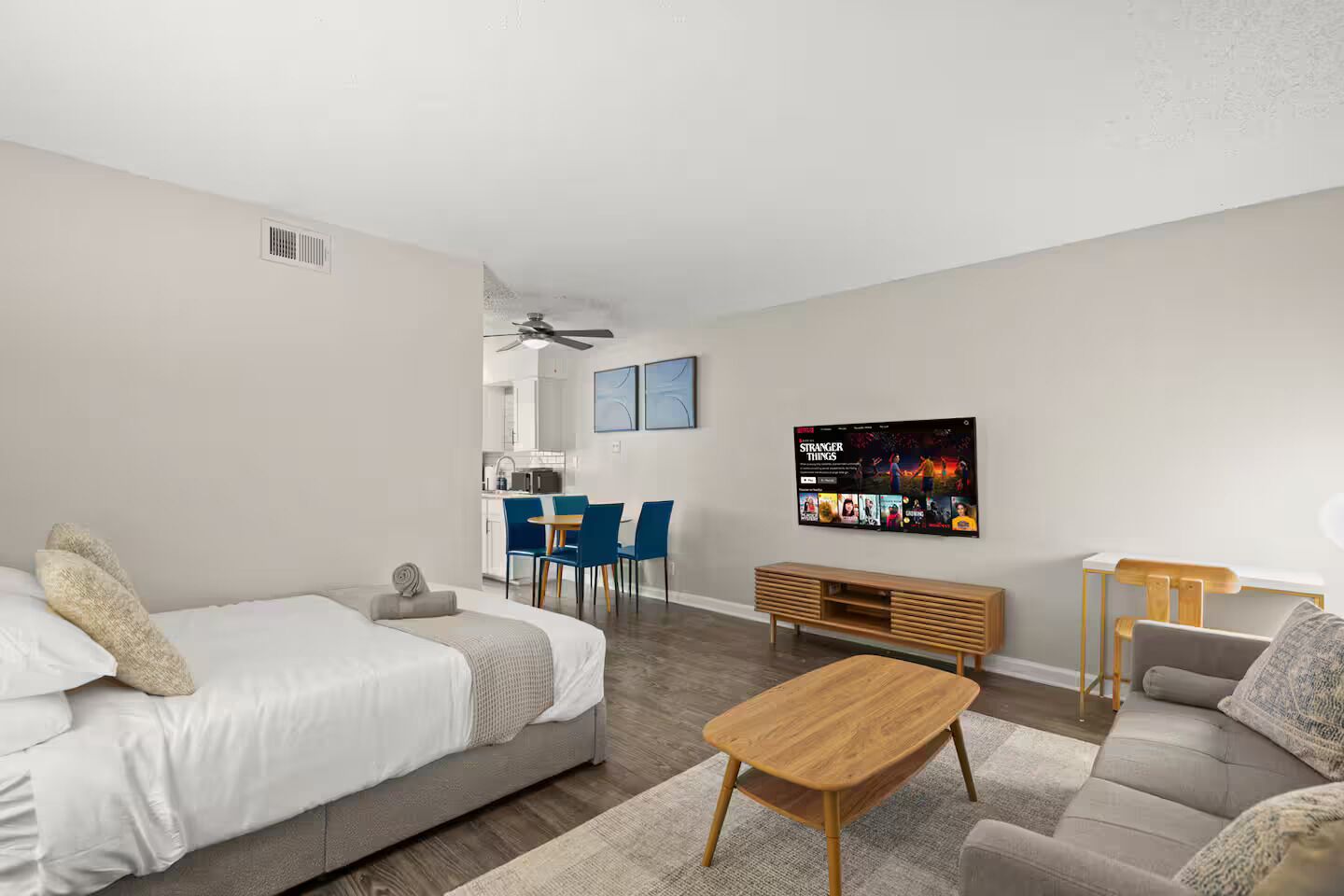 1 室のベッドルーム、WiFi