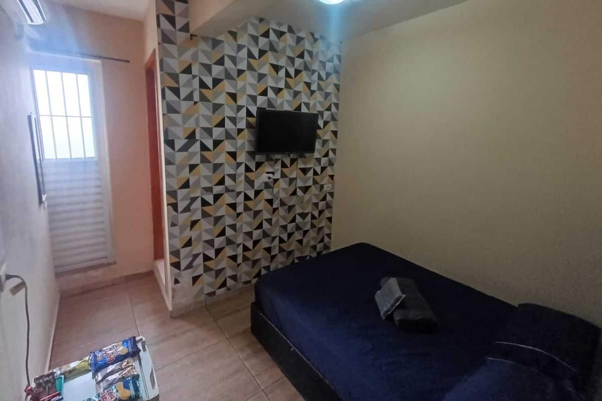 Perussviitti, kaupunkinäköala | Silitysrauta/-lauta, ilmainen Wi-Fi
