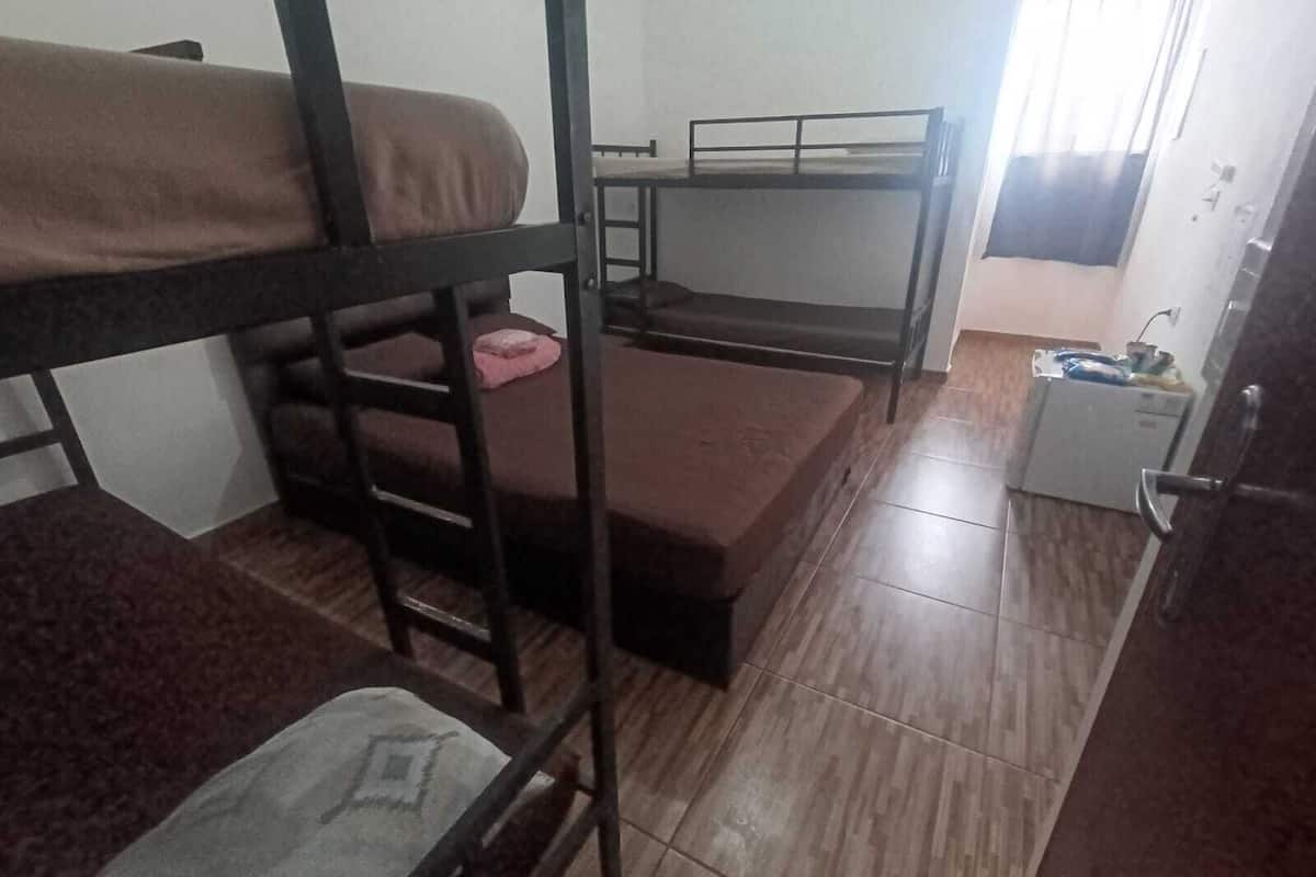 Iron/ironing board, free WiFi