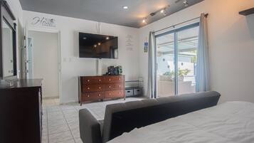 4 Schlafzimmer, Bügeleisen/Bügelbrett, WLAN, Bettwäsche