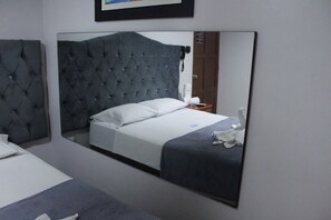 Classic-værelse | Arbejdsområde til bærbare computere, gratis Wi-Fi