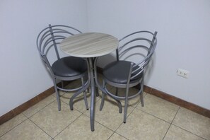 Classic Room | Laptop workspace, free WiFi