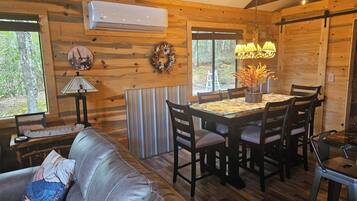 تناول الطعام