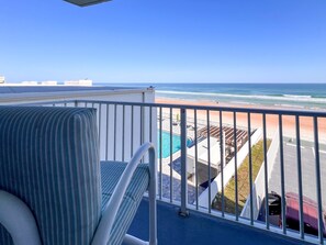 Property grounds - Oceanfront Condo on Famous Daytona Beach (Daytona Beach)