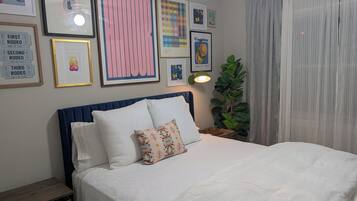 2 bedrooms, iron/ironing board, WiFi, bed sheets