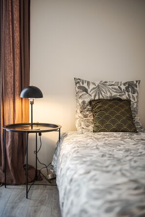 1 chambre, fer et planche à repasser, Wi-Fi, draps fournis