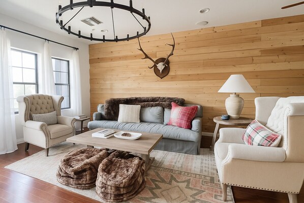 Smart-tv, een open haard en een stereo