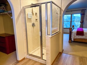 5 soverom, wi-fi og sengetøy