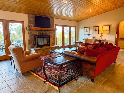 Luxury Angel Fire 5BR 4B, Views!, Game Room