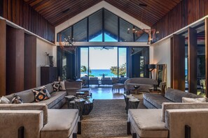Villa | 7 bedrooms - Oceans 8 Villa at the Tryall Club (Sandy Bay)