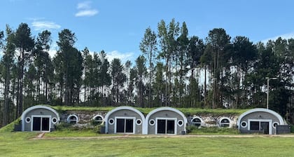 Hobbit Home for 6, Farm Stay w Goats & Fire Pits