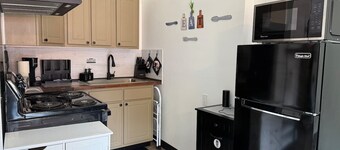 Sweet rare Earth Home 3 pack! 3 homes! Sleeps 10!