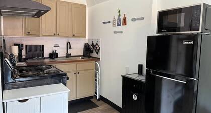 Sweet rare Earth Home 3 pack! 3 homes! Sleeps 10!