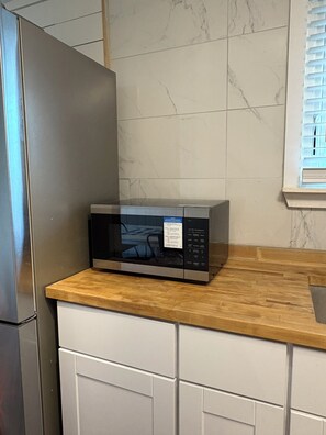 Interior - Remodeled 3BR Home, Park View + Outdoor space! Pet friendly :) (Englewood)