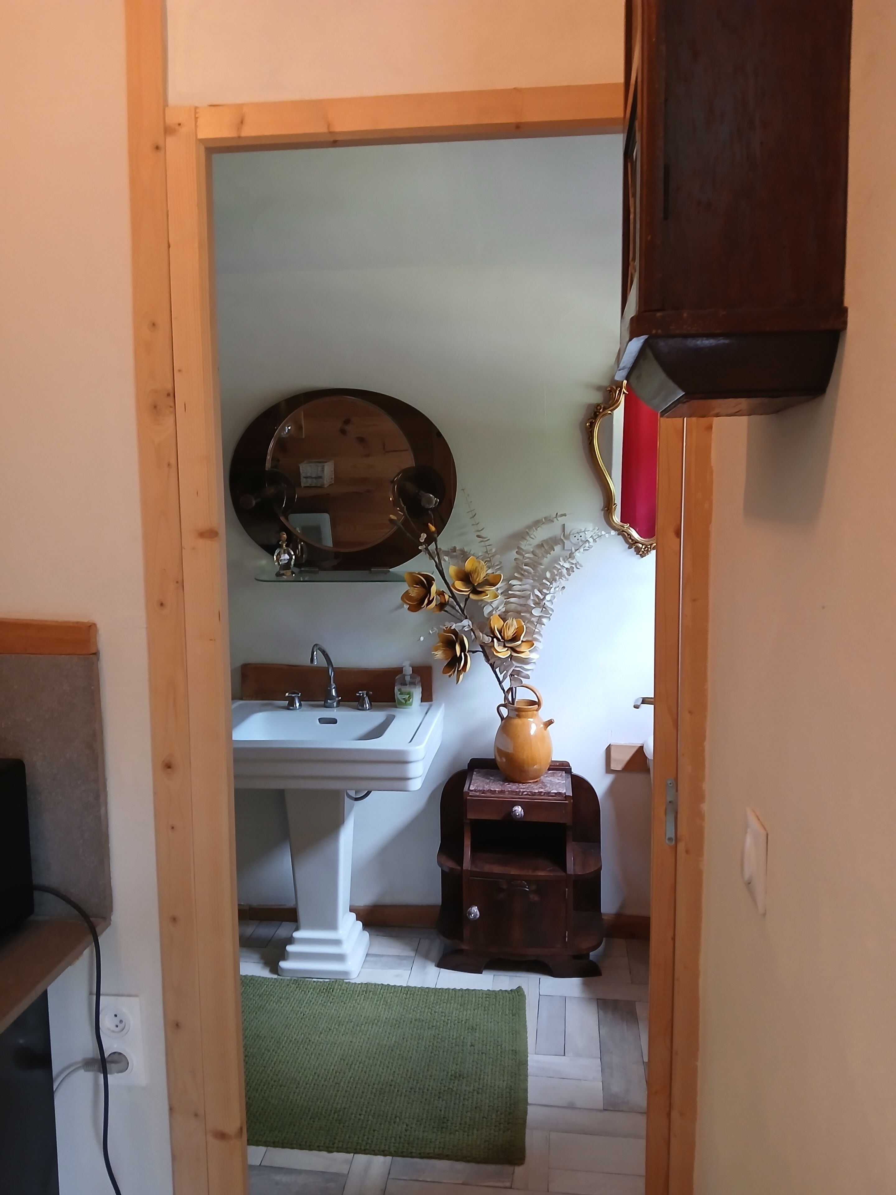 Dusche, Handtücher, Toilettenpapier