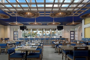 Lunch and dinner served  - Hotel Eastport (Wildwood)