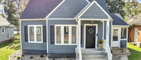 المنشأة من الخارج