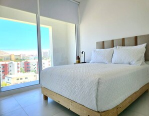 Bügeleisen/Bügelbrett, WLAN, Bettwäsche