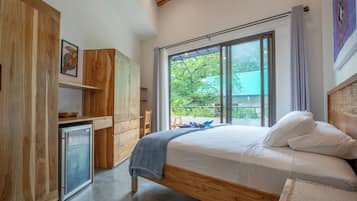 2 chambres, coffres-forts dans les chambres, bureau, Wi-Fi gratuit