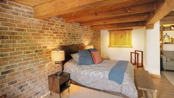 Deluxe Villa, Lake View | Free WiFi