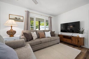 Smart-TV, Tischtennisplatte
