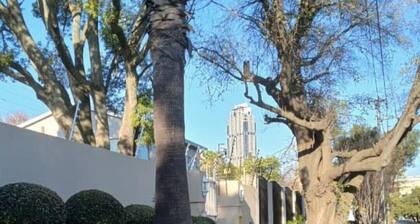 Charming Garden Cottage