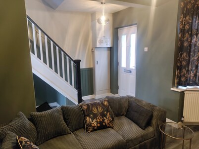 Parkdale-2 Bedroom House in Sheldon Birmingham