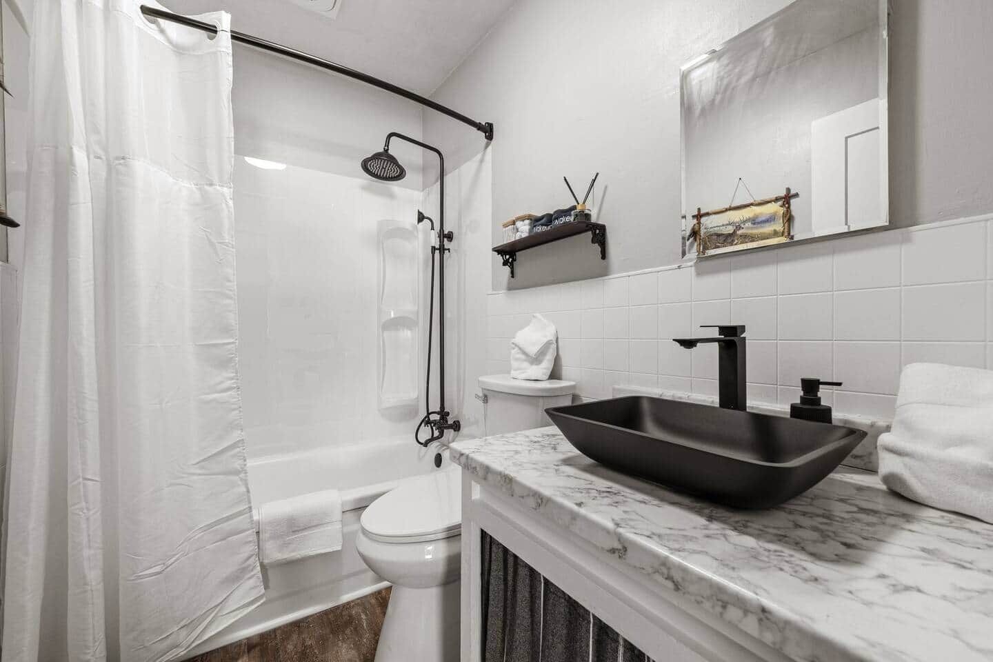 Hårføner og håndklær