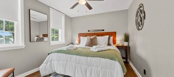 Oak and Amber-Southern charm with timeless heritage of KY