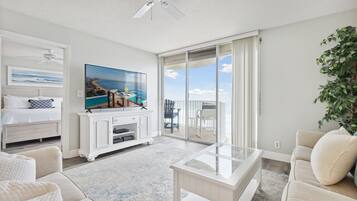 Apartment (2 Bedrooms) | Front of property