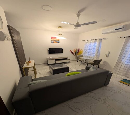 Cozy single-bedroom apartment providing a comfortable and calming atmosphere