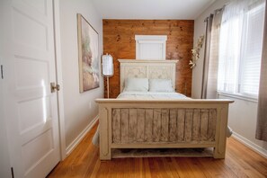 3 habitaciones, escritorio, wifi gratis y ropa de cama 