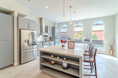 Charming home near stadiums downtown