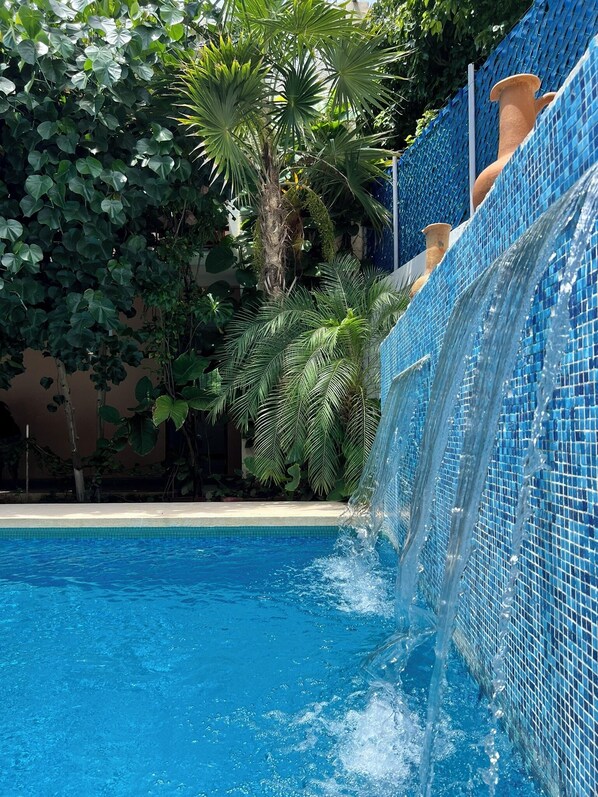 Outdoor pool - hotel real juquilita (Santa María Colotepec)