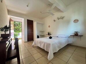 Comfort Double Room, Garden View | Desk, laptop workspace, free WiFi - hotel real juquilita (Santa María Colotepec)