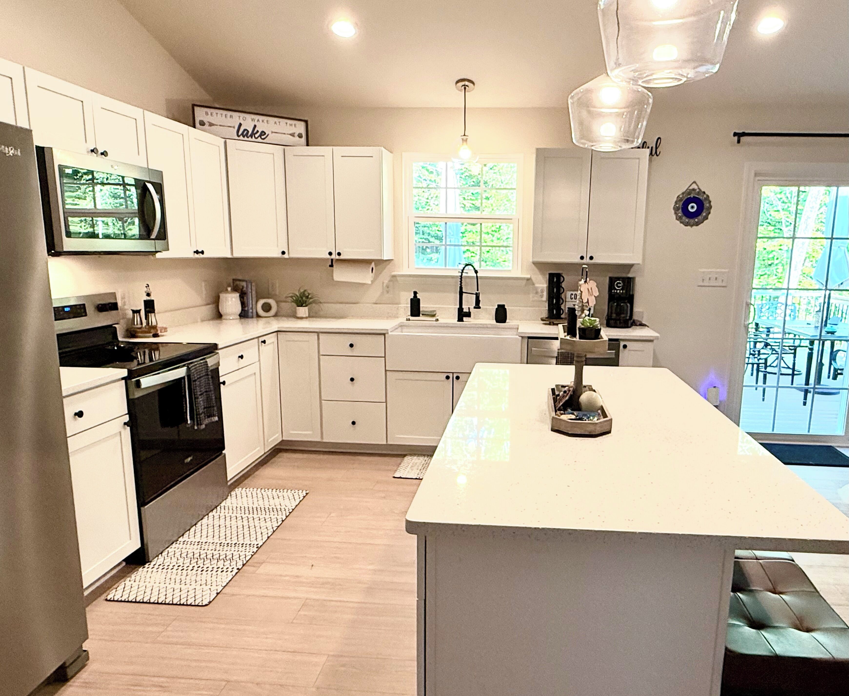 冰箱、微波炉、烤箱、炉灶