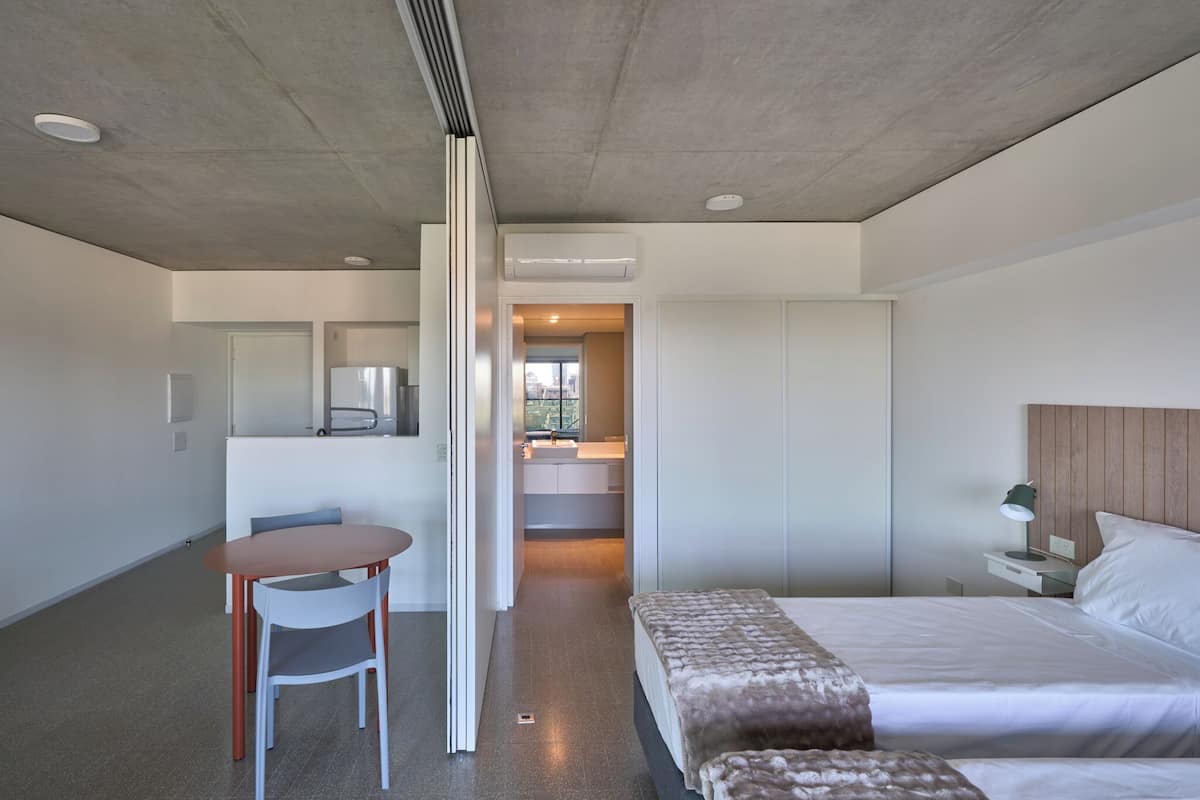 Departamento (2508) | Caja de seguridad en la habitación y escritorio