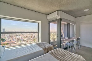 Superior Studio 3413 | In-room safe, desk, laptop workspace, blackout curtains - Alma Rentals Huergo 475 (Buenos Aires)