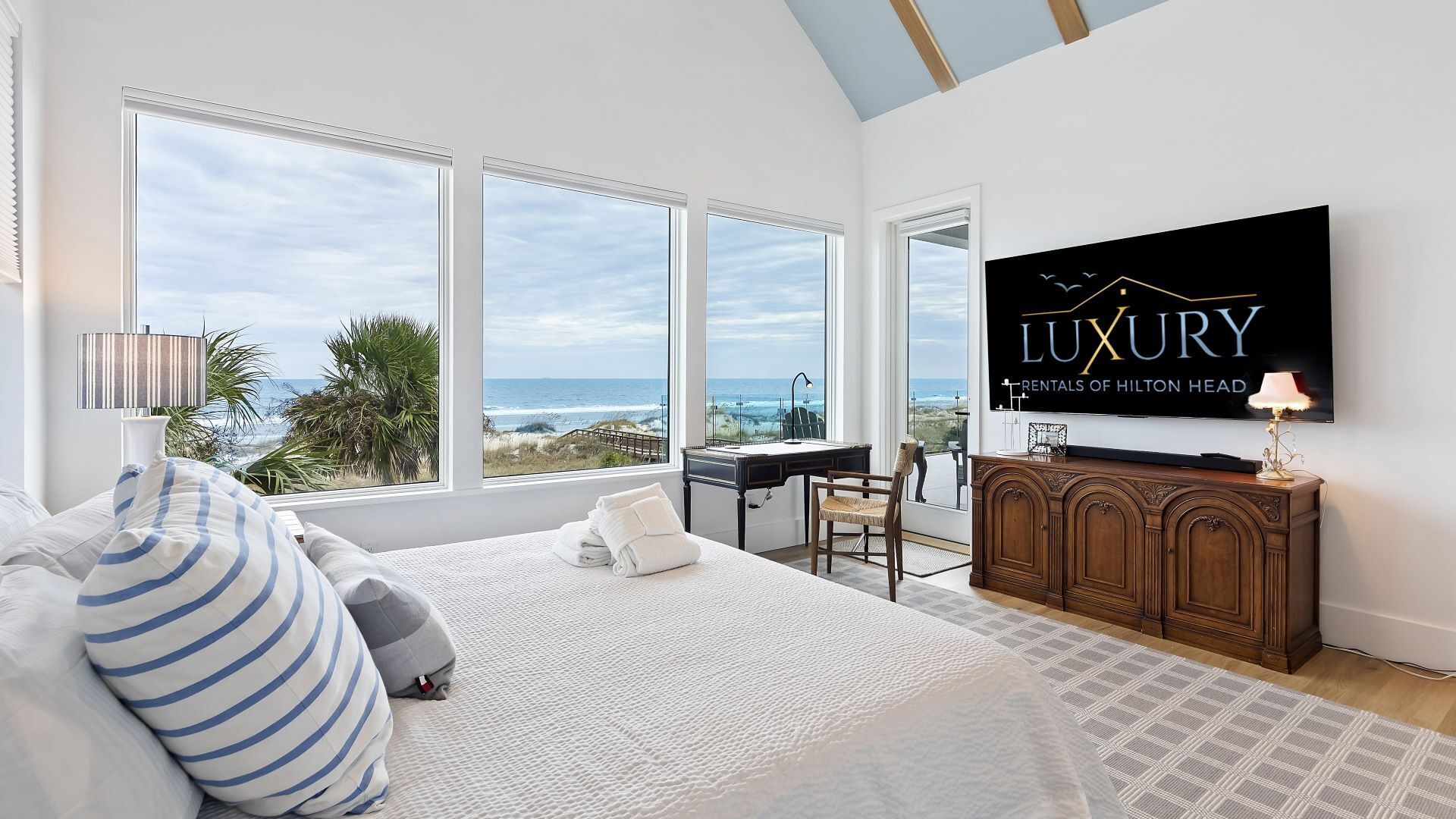 6 bedrooms, iron/ironing board, internet, bed sheets