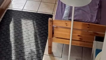 Ferros/tábuas de passar roupa, Wi-Fi de cortesia, roupa de cama