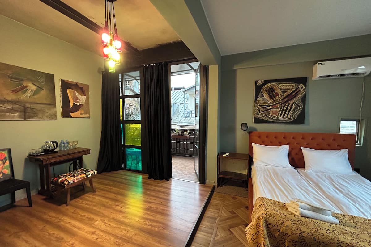 Superior Double or Twin Room, Balcony, Garden View | In-room safe, soundproofing, iron/ironing board, free WiFi