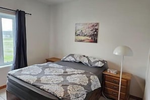 Bügeleisen/Bügelbrett, WLAN, Bettwäsche, Rollstuhlgeeignet