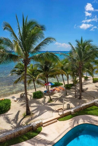 Puerto Aventuras Fatima Bay Beachfront Oceanview
