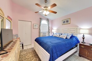 1 bedroom, desk, iron/ironing board, internet