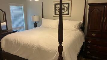 3 bedrooms, WiFi, bed sheets