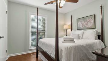 3 bedrooms, WiFi, bed sheets